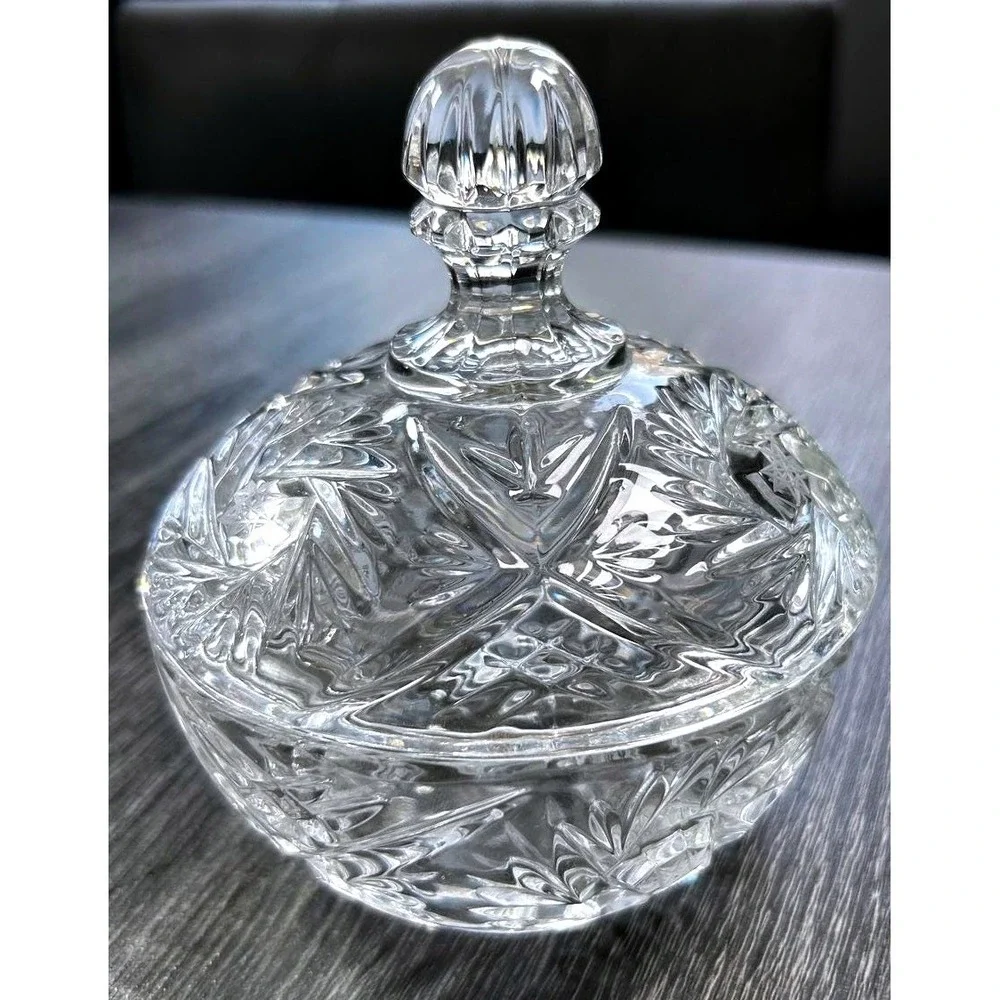 Vintage Pressed Lead Crystal Covered‎ Dish Leaf & Starburst Pattern Clear